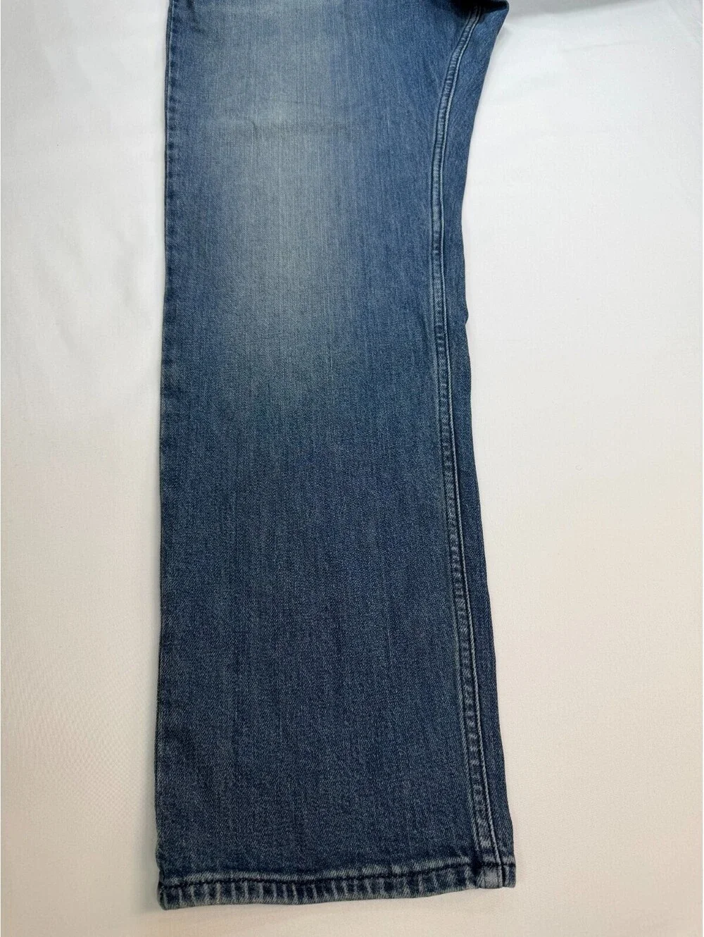 Calvin Klein Men's Jeans Slim Straight Medium Wash Mid Rise Solid Size 38 Blue
